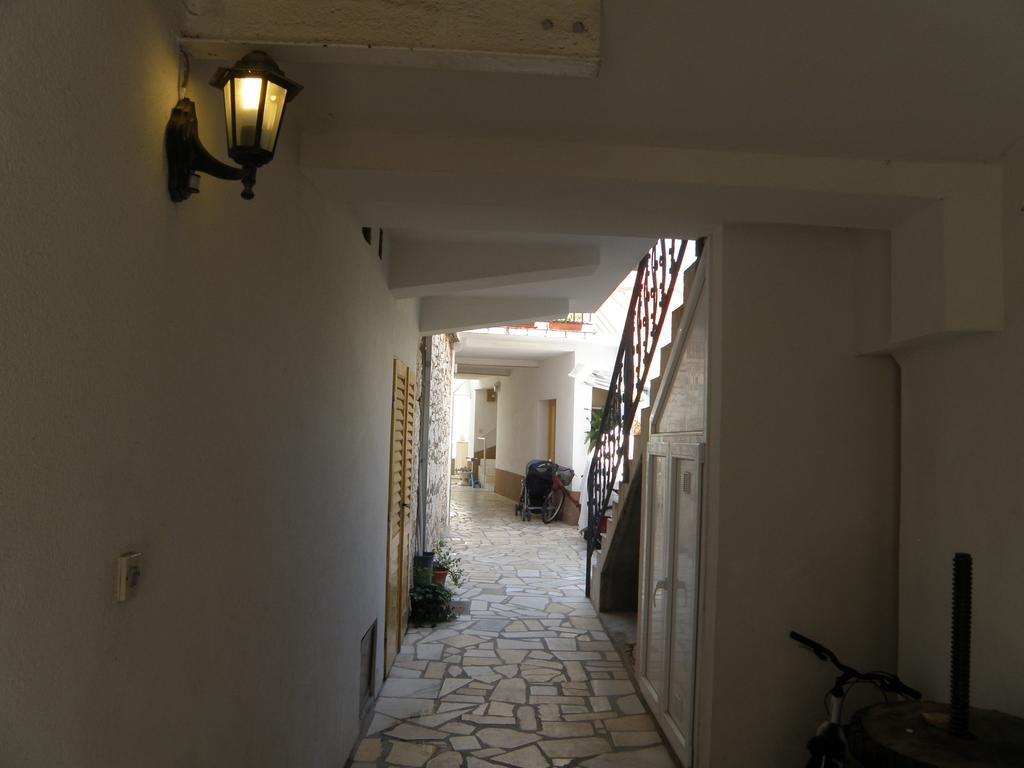 Apartment Amalija Primošten Εξωτερικό φωτογραφία
