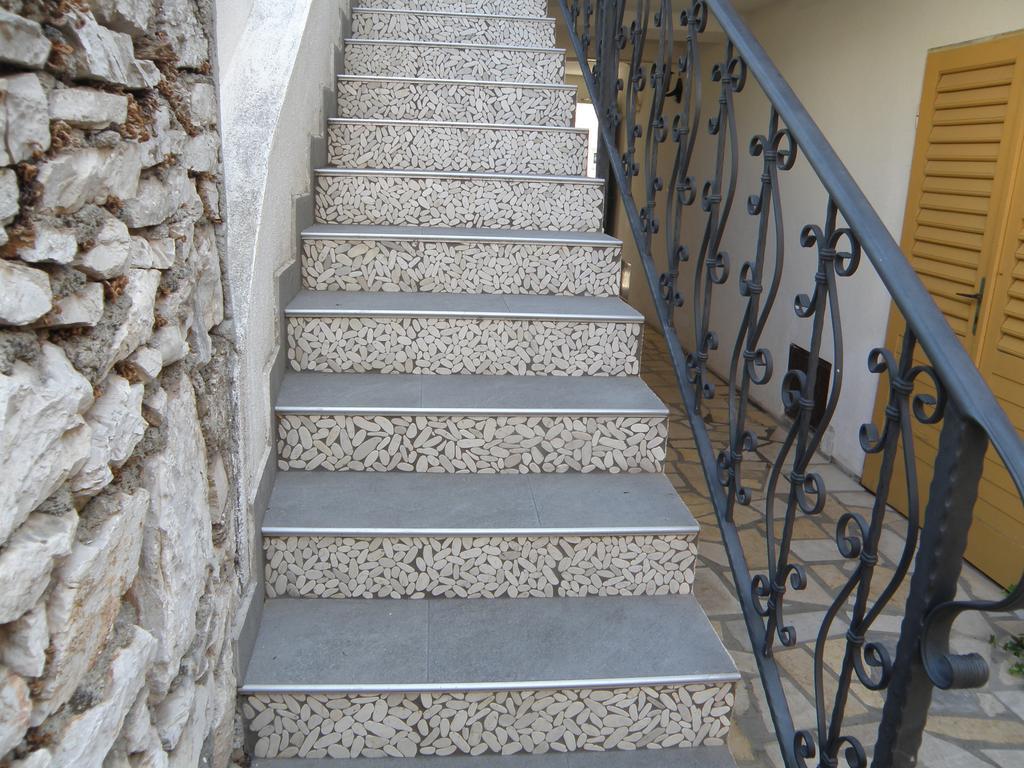 Apartment Amalija Primošten Εξωτερικό φωτογραφία