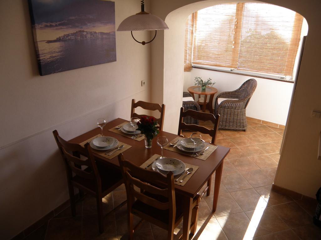 Apartment Amalija Primošten Εξωτερικό φωτογραφία