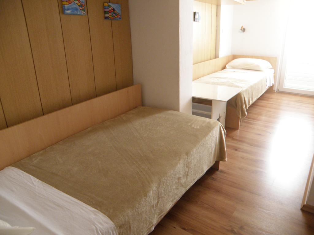 Apartment Amalija Primošten Εξωτερικό φωτογραφία
